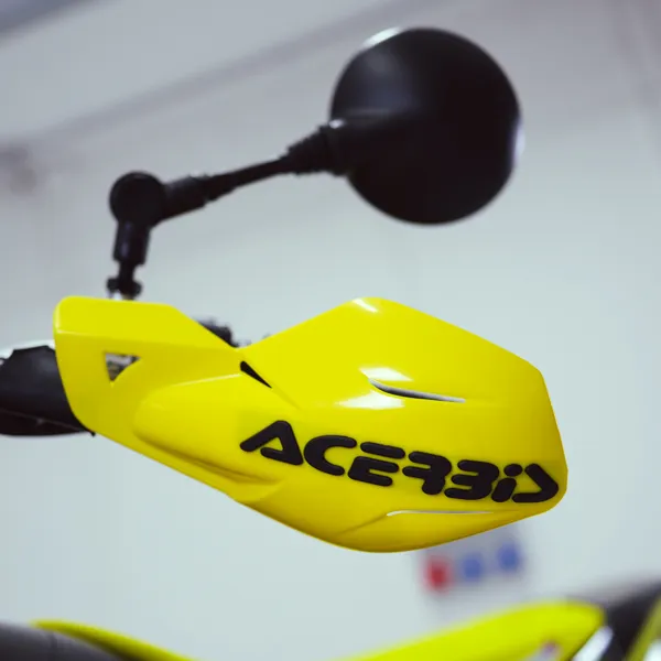 SWM SM 125 R Motard gelb-schwarz 2025