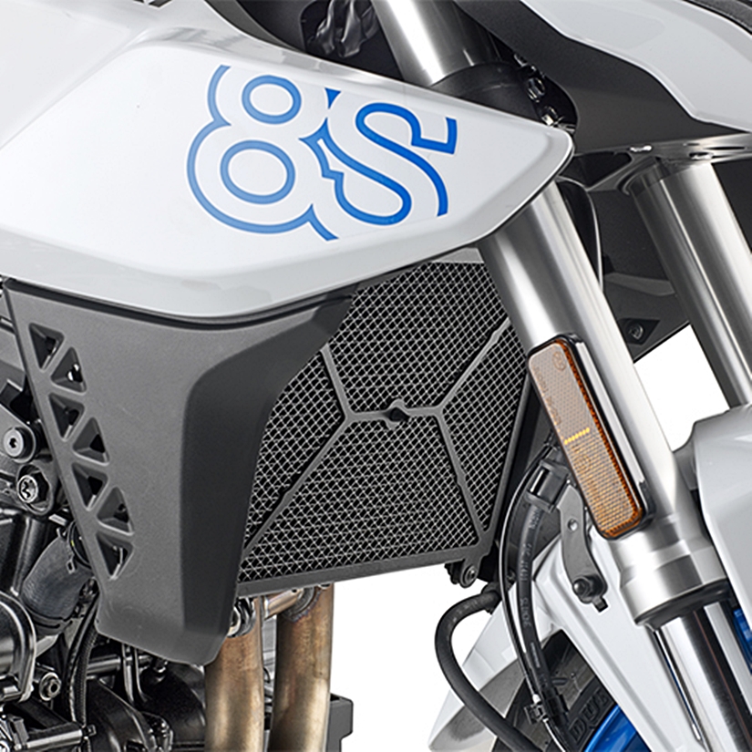 Givi-Kuehlerschutzgitter-schwarz-Suzuki-GSX-8S-2023-PR3126-2