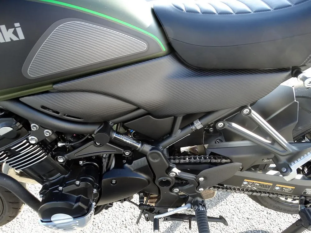 Seitenabdeckung links + rechts Carbon matt Kawasaki Z900 RS /Cafe 2018-