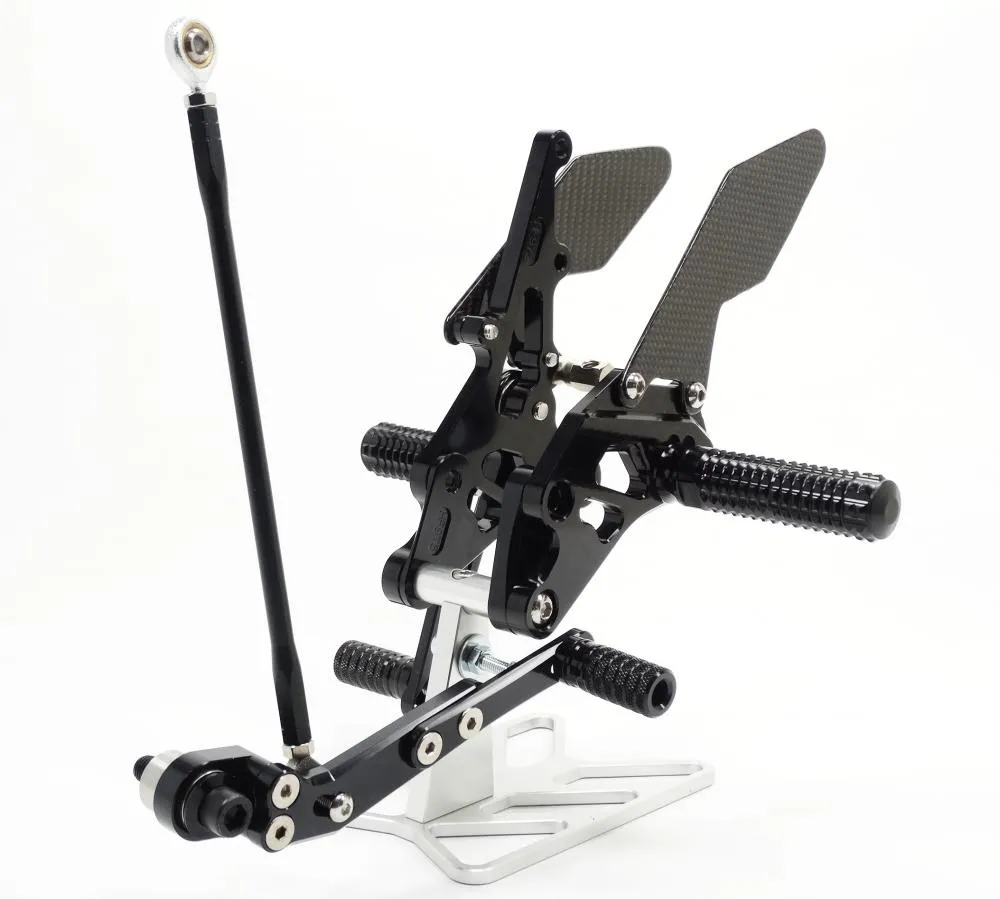 TMP_Fussrastenanlage_Suzuki_GSX_R_1000_2009_16_Hauptansicht TMP Racing Fußrastenanlage Factory schwarz Suzuki GSX-R 1000 2009-16