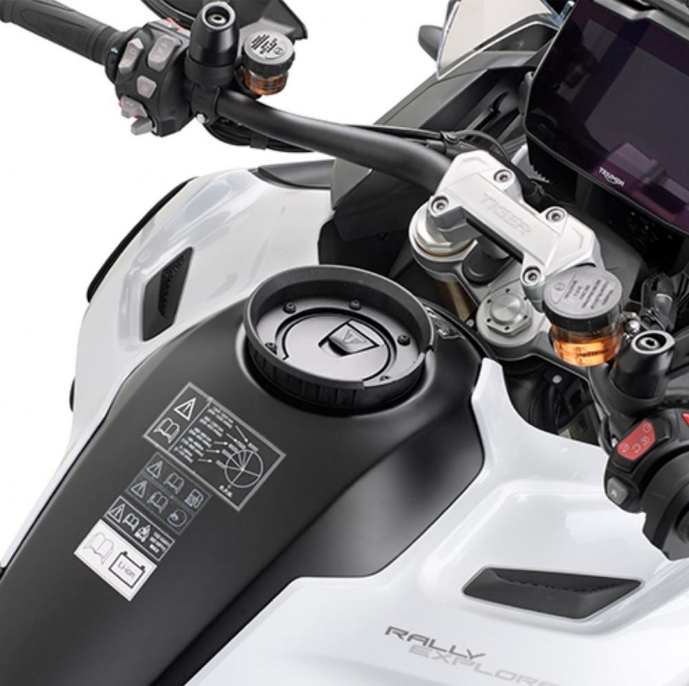 Givi Tanklock Befestigungsring BF74 für Tankrucksäcke - Triumph Tiger 1200 Explorer 2022-
