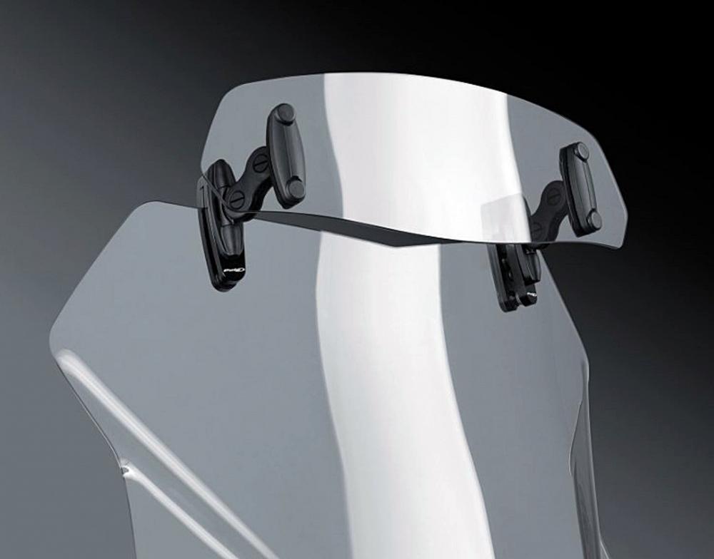 Puig_Clip_Spoiler_Transparent_6319W_montiert Puig Clip-On Spoiler Aufsatz 230 x 90 mm Transparent für Verkleidungsscheiben