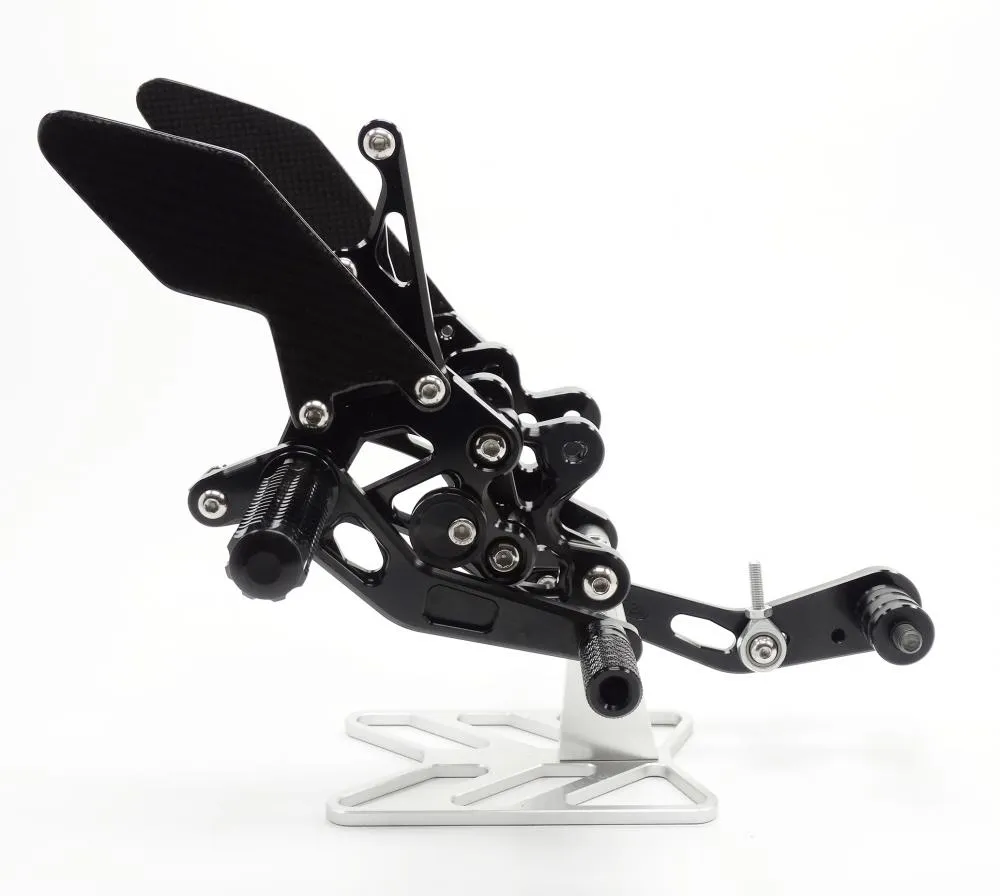 TMP_Fussrastenanlage_Suzuki_GSX_R_600_750_2011__rechte_ansicht TMP Racing Fußrastenanlage Factory schwarz Suzuki GSX-R 600 750 2011-