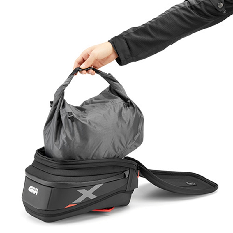 Givi X-Line XL06 Tanklock Tankrucksack / Tanktasche - 15-20 Liter