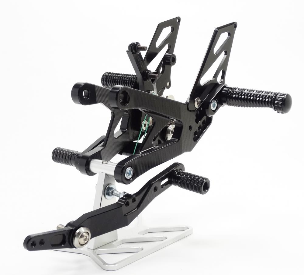 TMP_Fussrastenanlage_Yamaha_R1_2015__Hauptansicht TMP Racing Fußrastenanlage Factory 2 schwarz Yamaha YZF R1 2015-