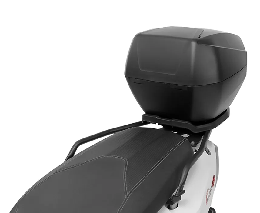 Furchtlos-SHIELD-S-Eco-Topcase-35-Liter-schwarz-inkl-Montagekit-FU02TCPL000S14EX-100001-montiert-am-Roller Furchtlos SHIELD S Eco Topcase - 35 Liter - schwarz - inkl. Montagekit