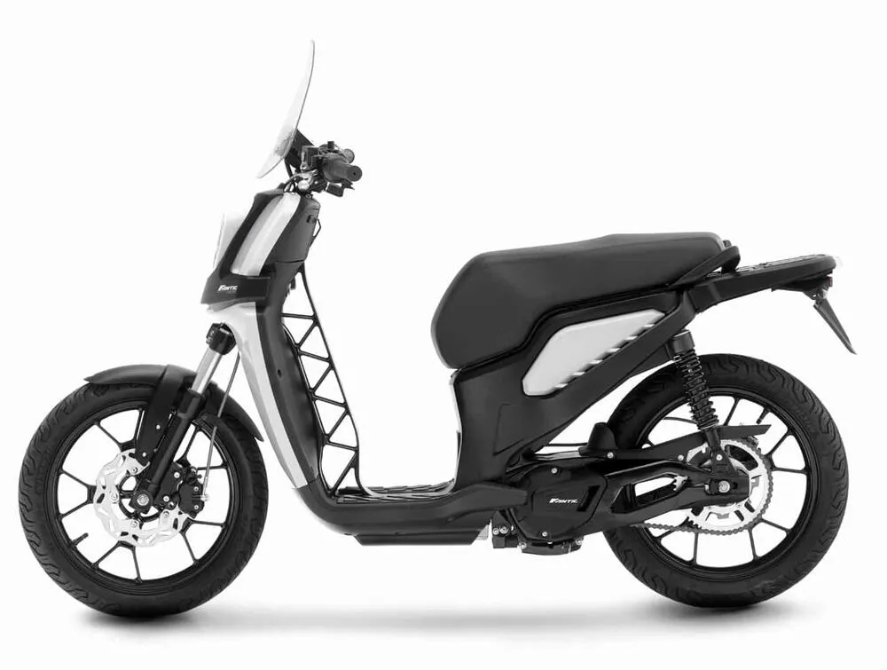 Fantic_ISSIMO_City_45_L1___E_Roller___grau_4 Fantic ISSIMO City 45 L1 - E-Roller - grau