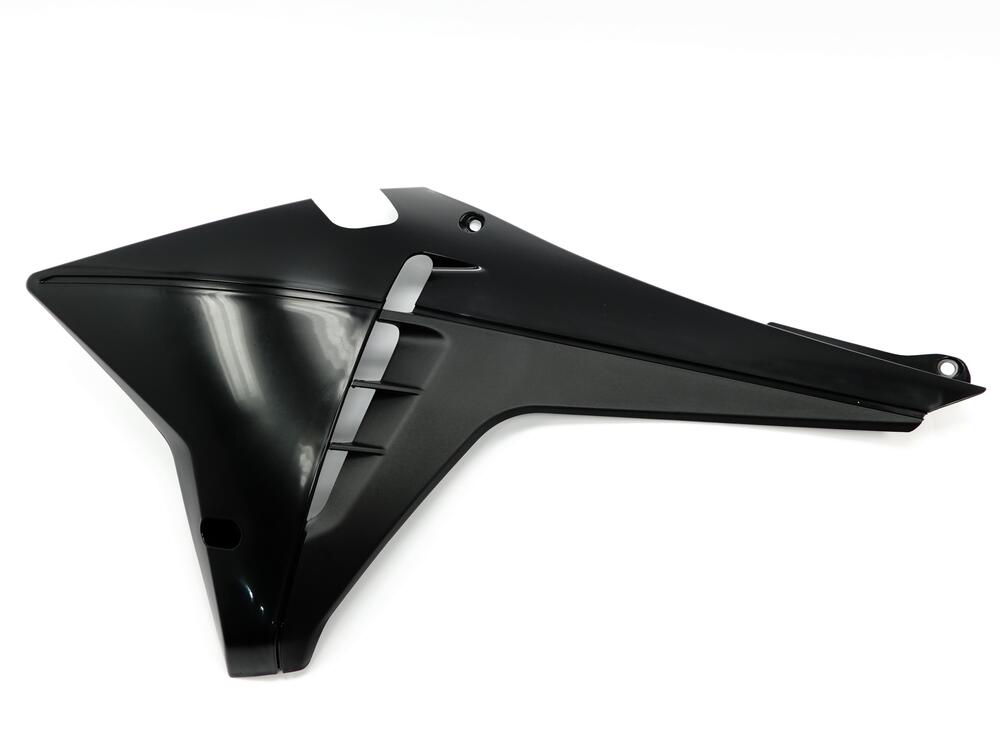 Fantic_Original_Kuehlerverkleidung_links_schwarz_09904005 Fantic Original Kühlerverkleidung links schwarz - XE / XM 50 2023- | XEF / XMF 125 2023-