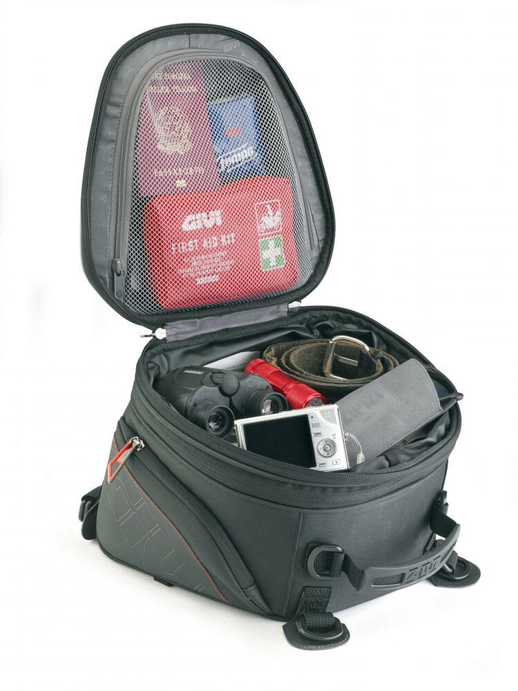 Givi Sport-T ST607B Erweiterbare Hecktasche für Sportliche Motorräder - 22-26 Liter