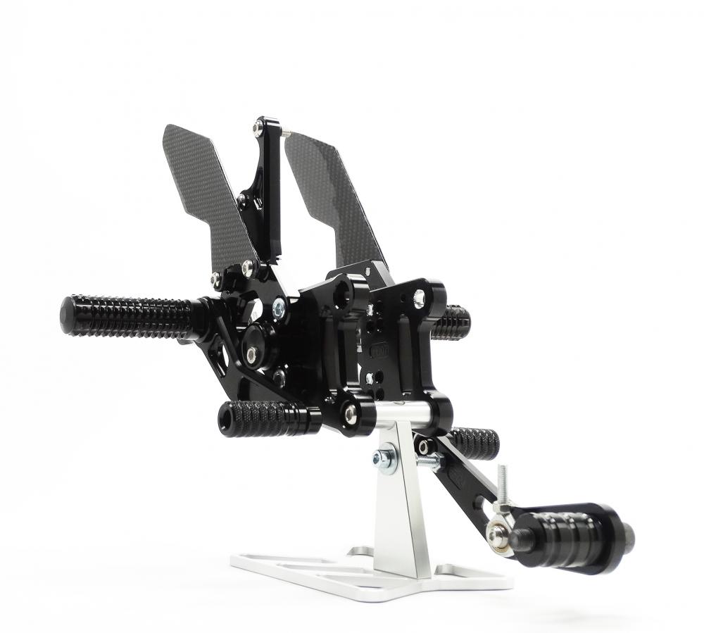 TMP Racing Fußrastenanlage Factory schwarz Suzuki GSX-R 1000 /R 2017-