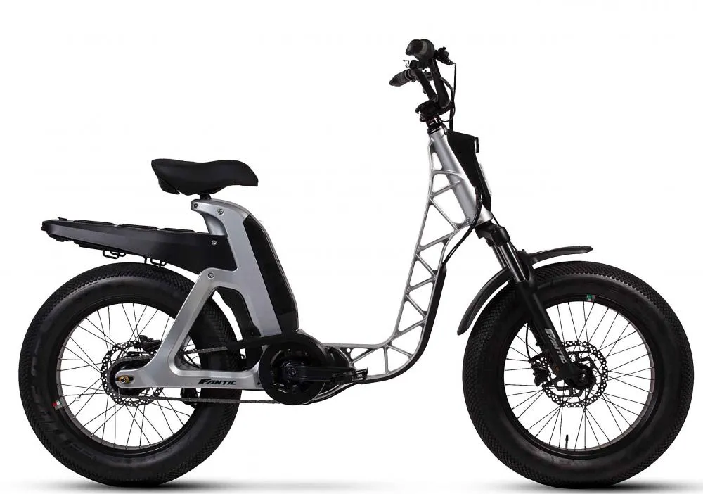 Fantic_Issimo_Urban_silber_seite_2020 Fantic ISSIMO URBAN grau - E-Pedelec